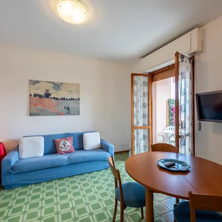 Joivy Seaview Charming Flat With Common Pool & Tennis *