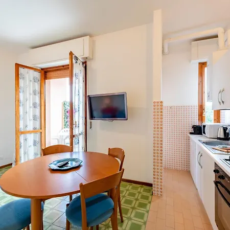 Joivy Seaview Charming Flat With Common Pool & Tennis * Rapallo